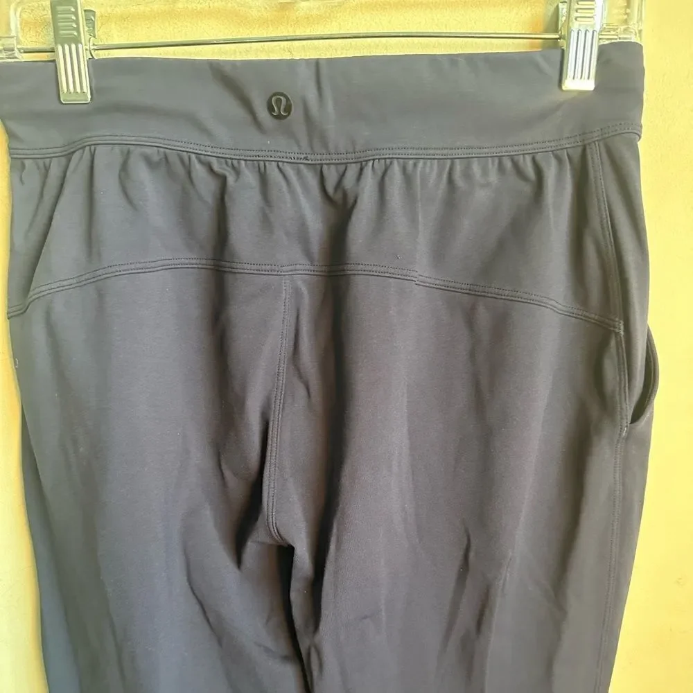 Lululemon Women’s Athletic Jogger Pants 6